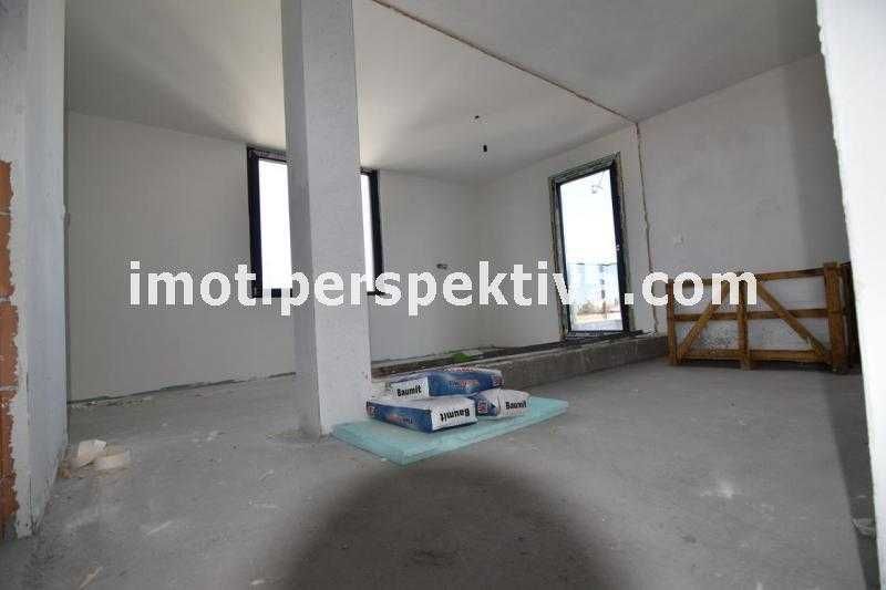 Продава се Многостаен апартамент в Пловдив, Остромила - 189 кв.м за 1300 €/кв.м - Снимка #3