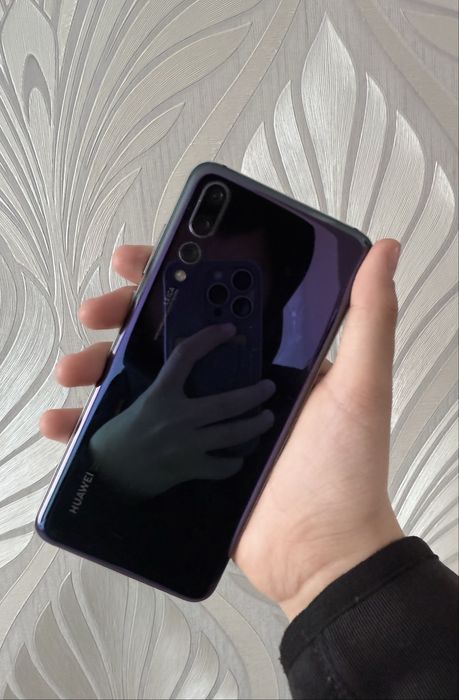 Продам P20 PRO идеал на 128гб