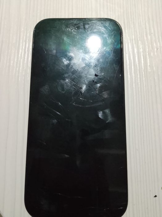 Продам айфон 16 про