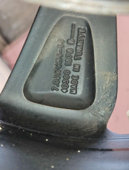 vând/ schimb Jante R17 Renault bose