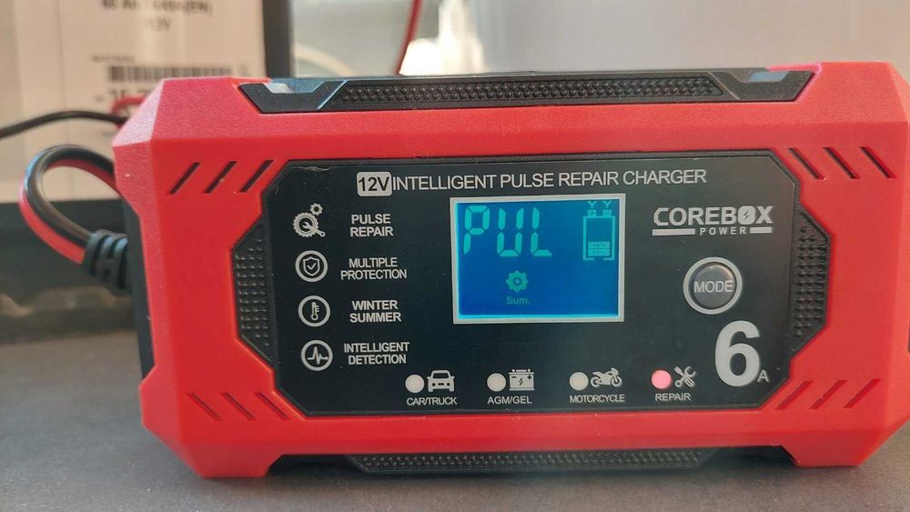 Зарядно за акумулаторни батерии 12V