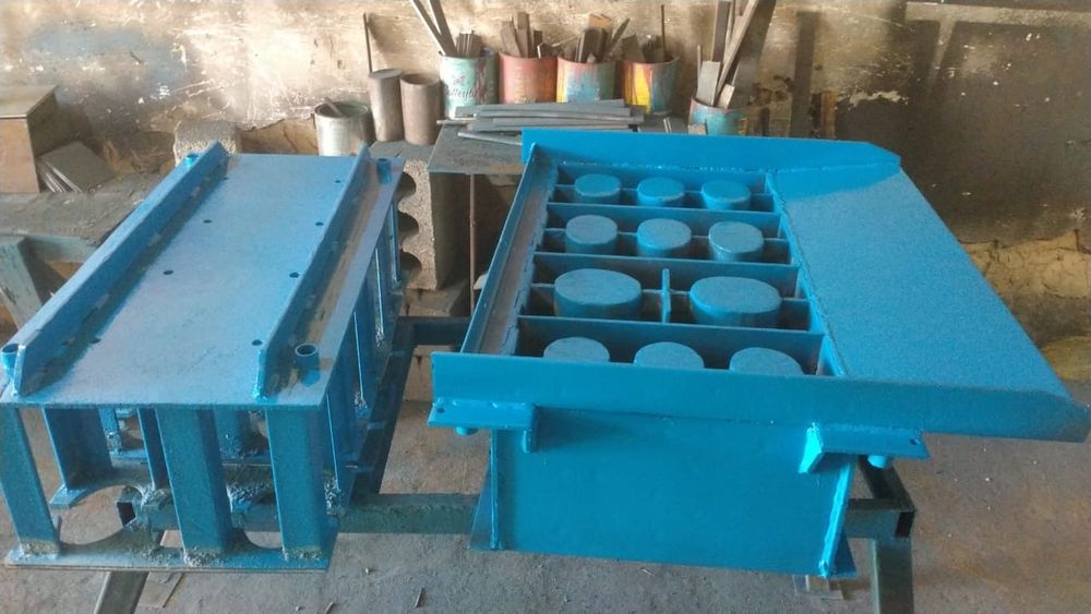 Матрыца для шлакаблока пескаблока