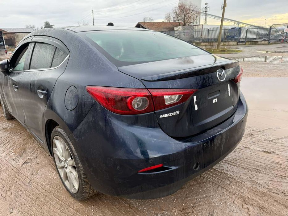 На части Mazda 3 22D 2015 Всички екстри