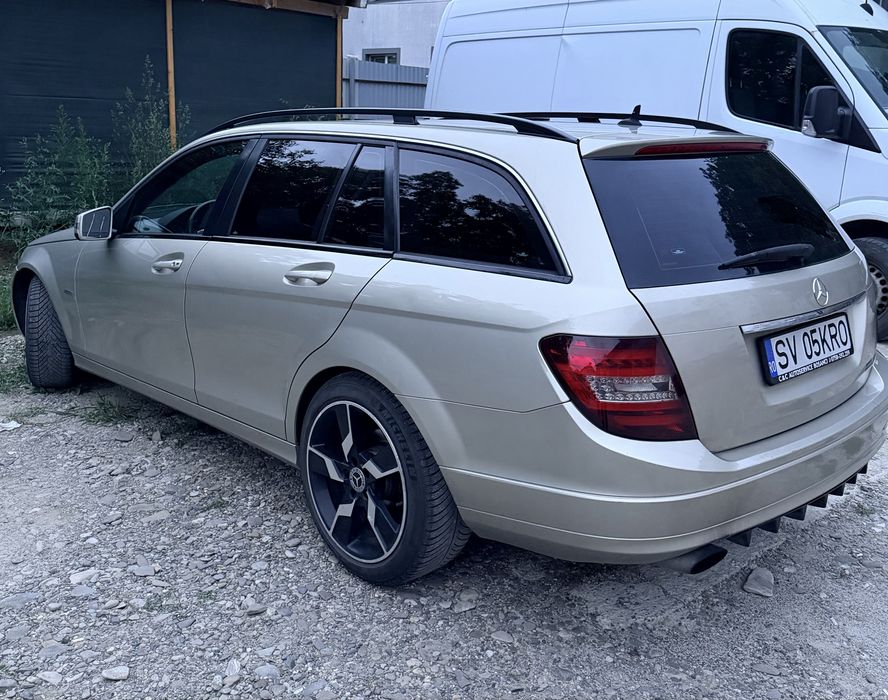 MERCEDES-BENZ C-Class 2010 — imagine 3