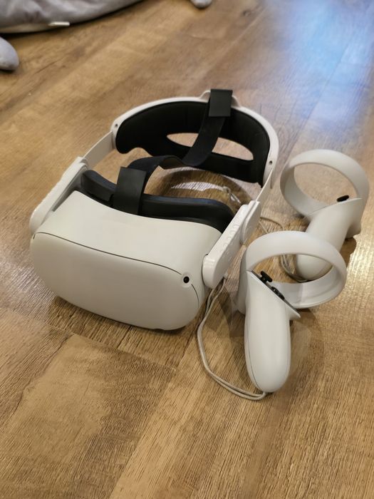 Oculus quest 2  отличное состояние