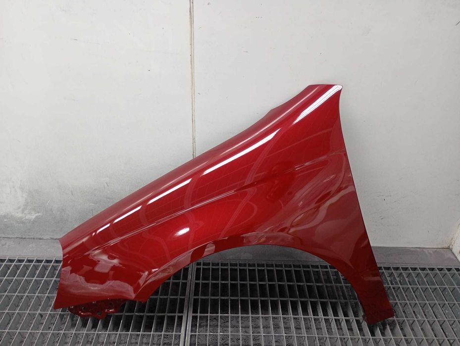 Aripa Fata Stanga VW Jetta 3 III An 2005-2011 (LA3W (Rosu))