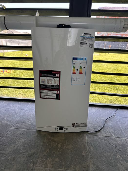 Centrala ariston pentru piese