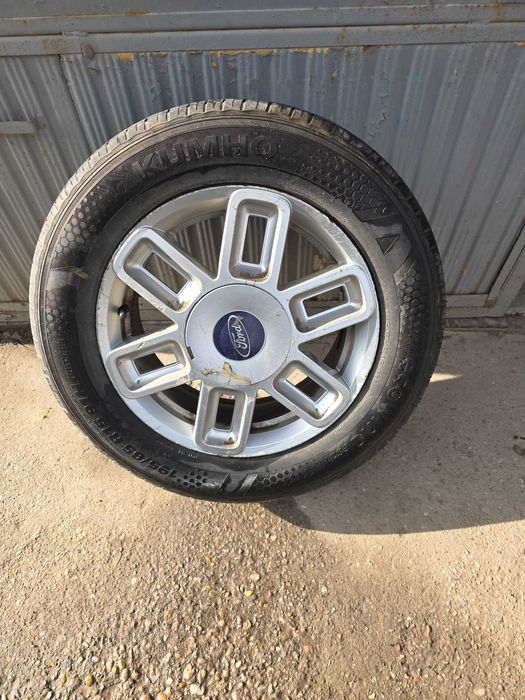 Гуми Kumho с Джанти Ford Форд