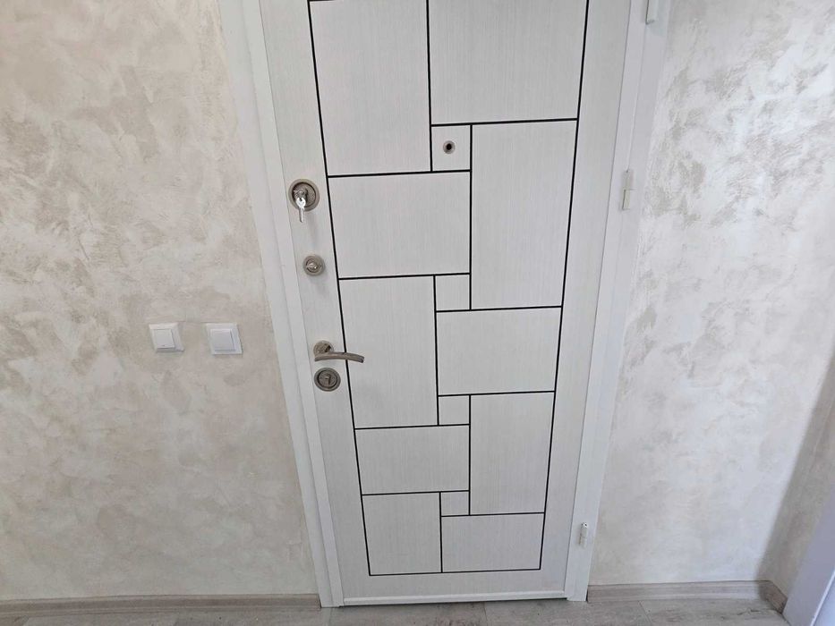 Продава се Тристаен апартамент в Шумен, Военно училище - 65 кв.м за 1569 €/кв.м - Снимка #8