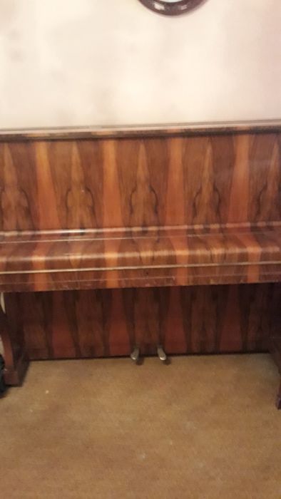 Пианино "LEGNICA" Польша