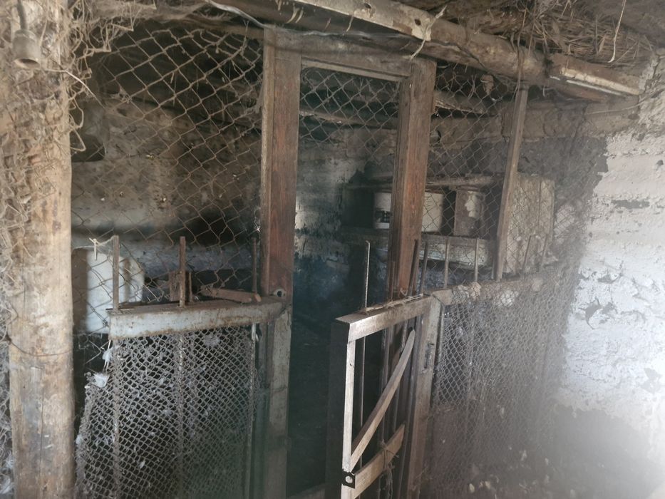 Продаётся дом( землянка)