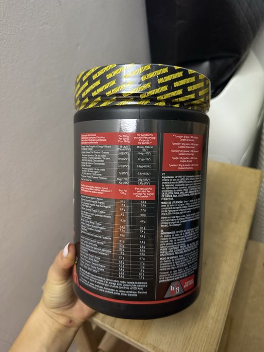 Proteina Goldnutrition capsune