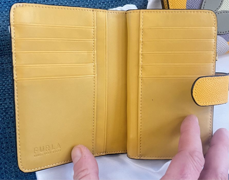 Портмонета FURLA BABYLON.С кутия,етикети, всичко от до! Няколко модела