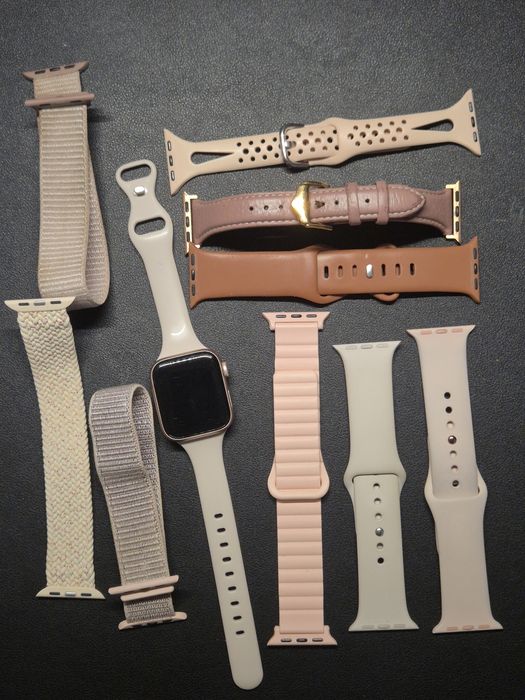 Apple Watch SE  Gold Aluminum Rose Gold 40mm - Sanatate Baterie 81% +