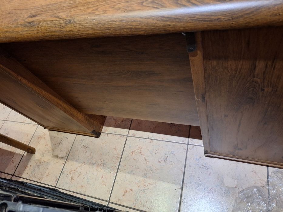 Масивно тежко офис бюро