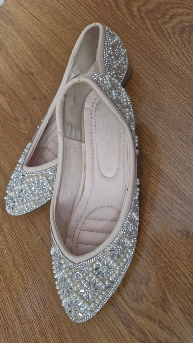 Balerini, pentru ocazii, măsura 37