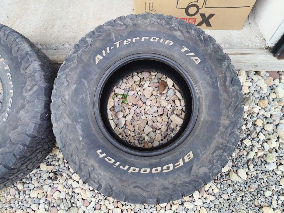 Продавам 4 бр. гуми BFGoodrich 285/75R16