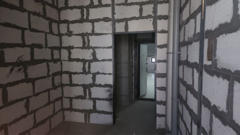 Продаётся 1 но комнатная квартира в 7 микрорайоне.