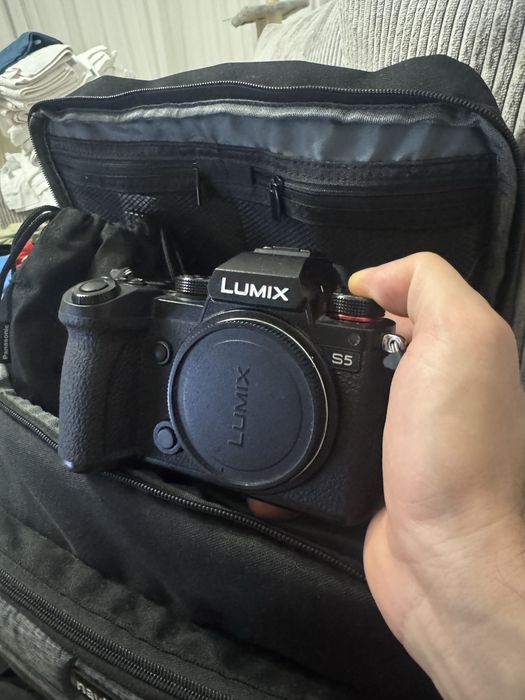 Panasonic Lumix DC-S5 Aparat Foto Mirrorless Full Frame 24.2MP Body