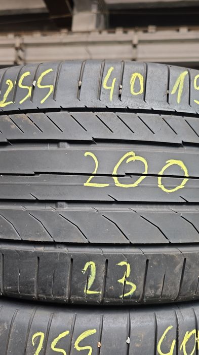 2x 255/40/19 VARA CONTINENTAL RUNFLAT 2023 Stare excelentă
