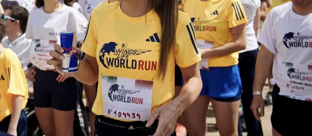 Нова дамска тениска за бягане Adidas размер M