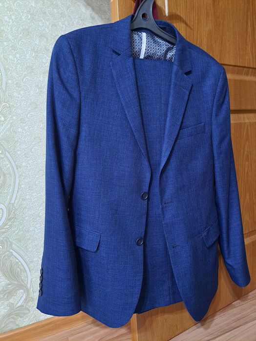 Продам кастюм с шалбаром