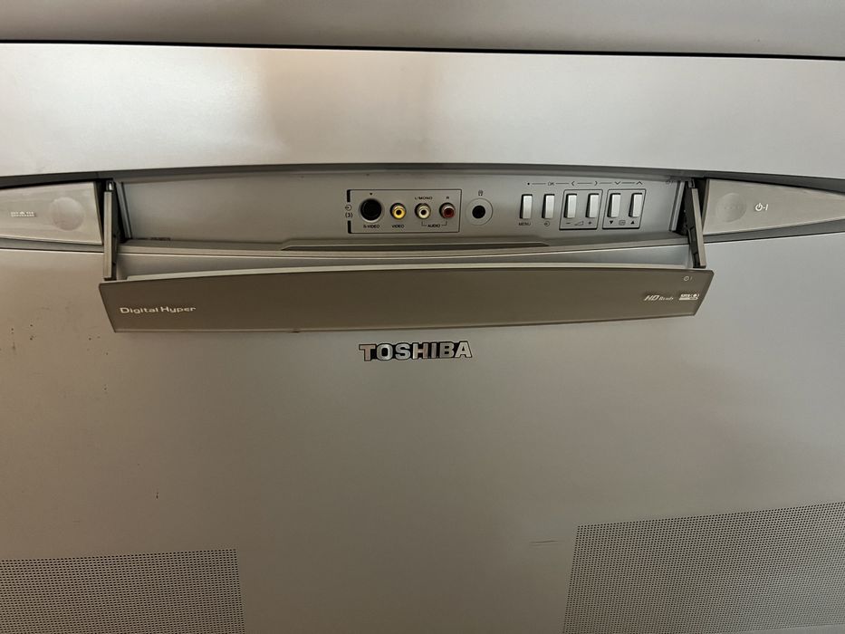 Телевизор проекционный toshiba