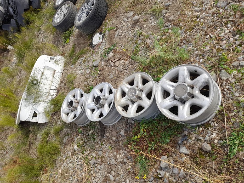 Vând jante aliaj opel frontera a și b