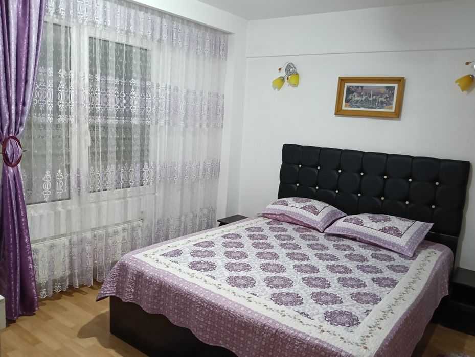 Inchiriez apartament 3 camere
