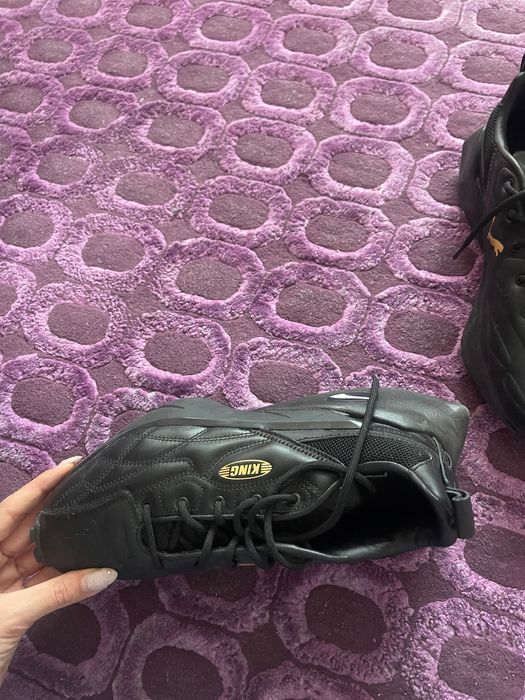 Обувки на марката Puma