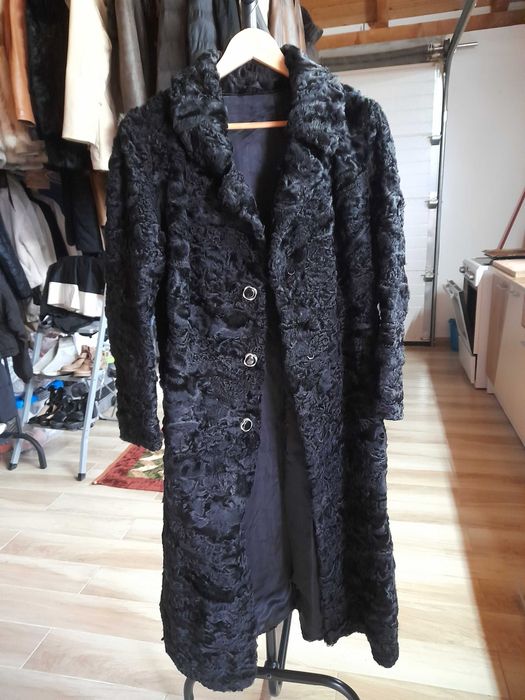 Haine dama blana naturala mărimea M -L la preț f. accesibile