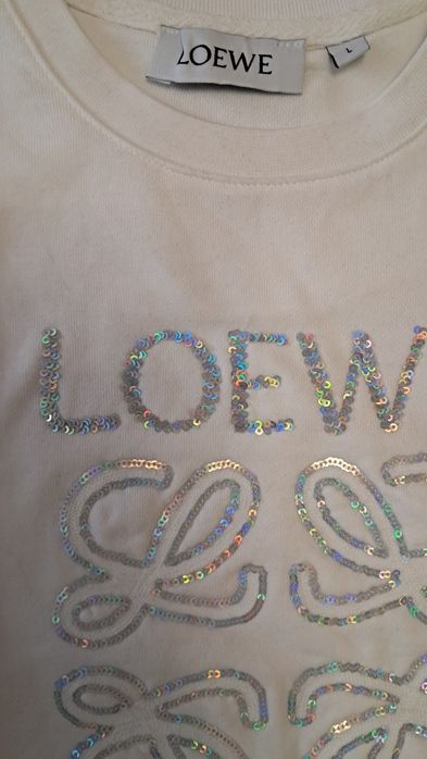 Дамска блуза с дълъг ръкав.