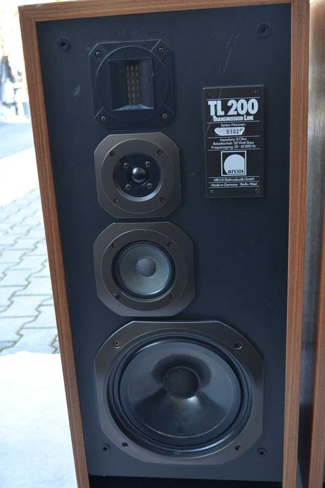 Boxe Arcus TL 200 Transmission Line