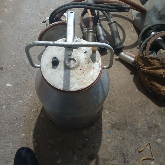 Продавам доилно гюмче