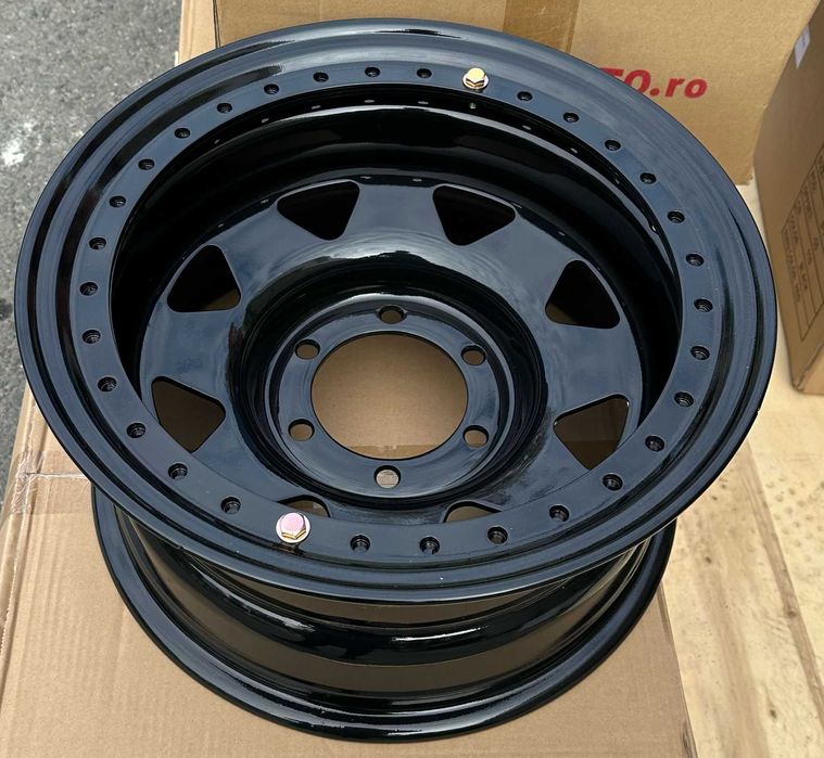 Jante din tabla offroad cu BEADLOCK negru 16x8J 6x139.7 ET-35 CB 110