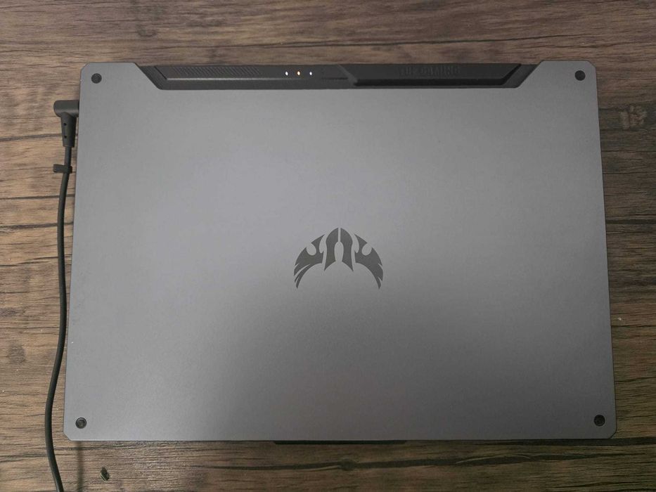 Laptop Gaming ASUS TUF F15 — i7-10870H, GTX 1650 4GB, 16GB RAM, 144Hz