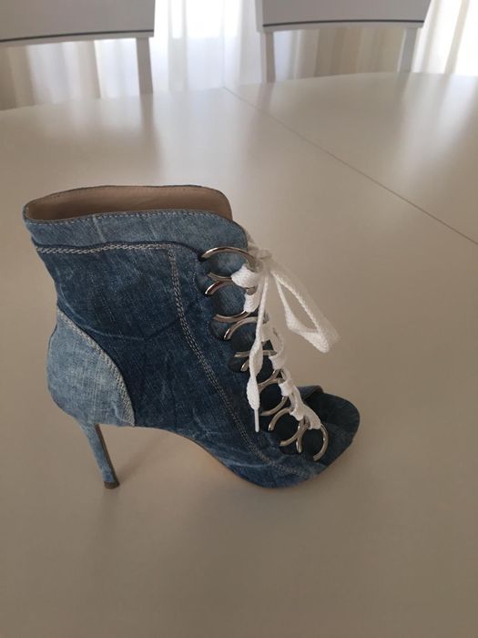 Botine blugi-model unicat!Pret fix!