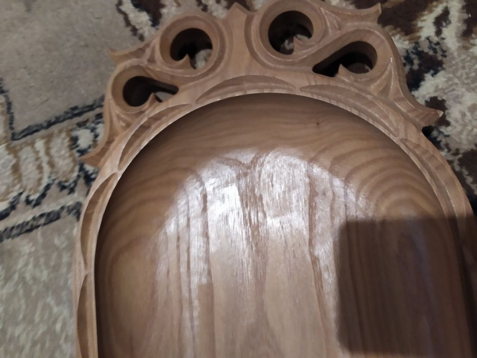 Продам деревянное блюдо.