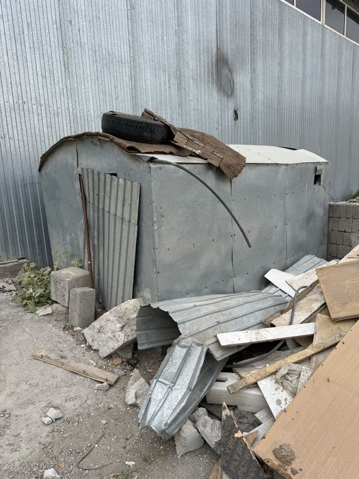 Продам железную будку можно под сарай и т.д.