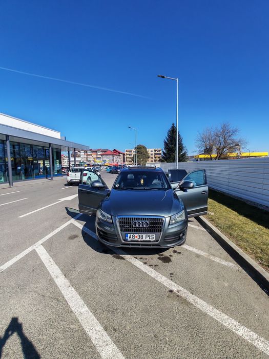 Vând Audi q5 Quattro S-line