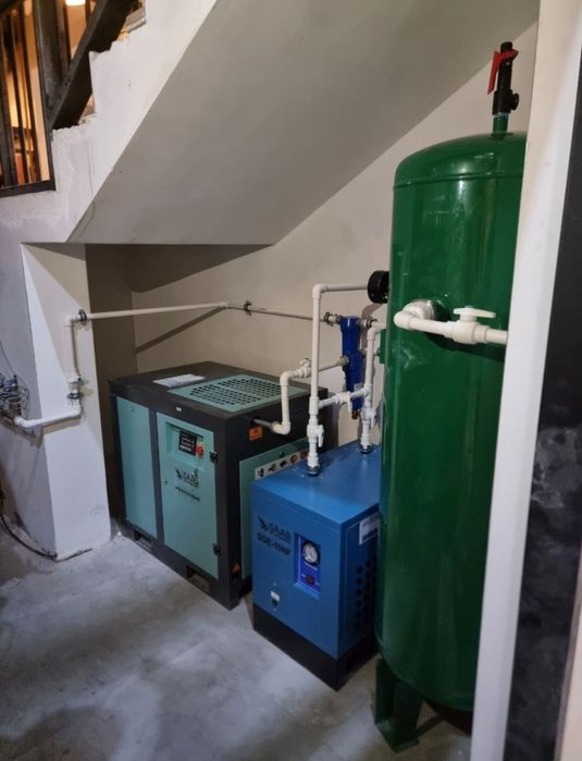 Vintovoy havo kompressor Saab винтовой воздушный компрессор 7.5кв 10бр