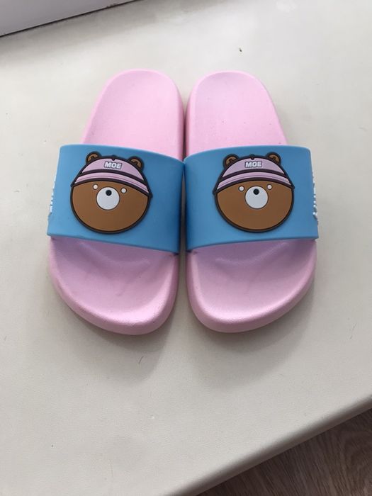 Продам шлепки-сланцы