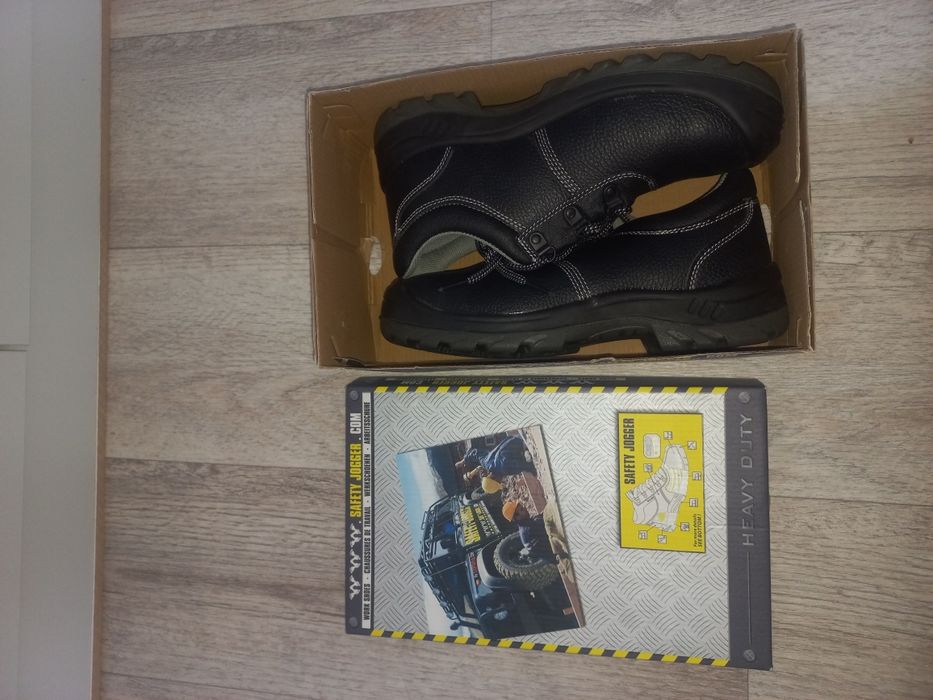 Обувь для строительства