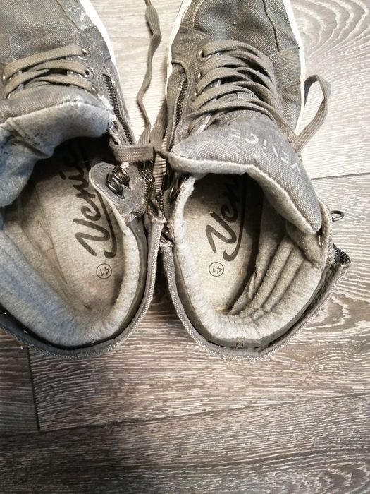 Дамски    кецове