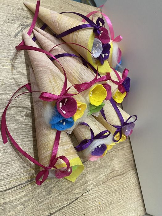 Цветя от филц - 8- ми март