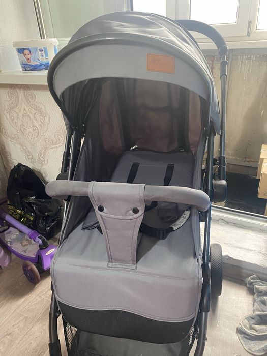 Продам коляску Teknum