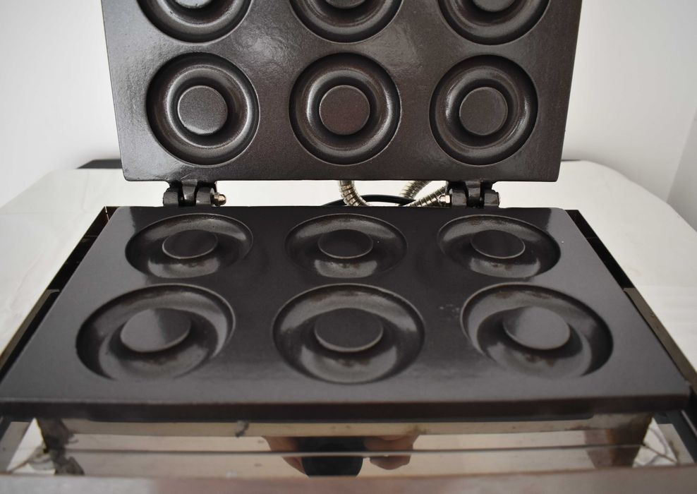 Aparat electric coacere gogosi 6 forme inel-TRANSPORT GRATUIT