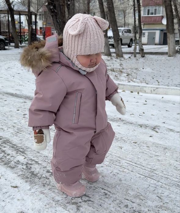Продам зимний комплект для девочки