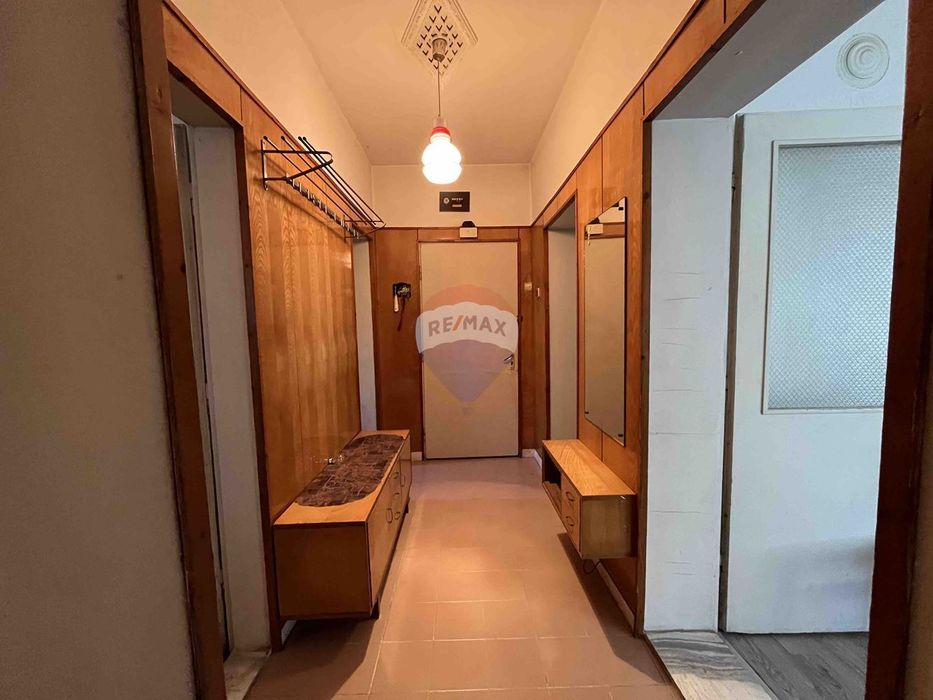 Продава се Етаж от къща в Добрич, Христо Ботев - 120 кв.м за 630 €/кв.м - Снимка #9