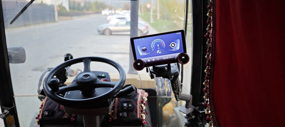 Трактор Экскаватор погрузчик